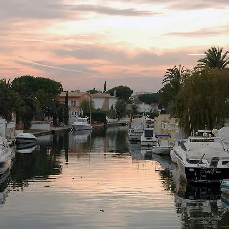 In With Canal View *